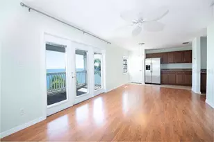 4858 Coquina Key Dr SE, Saint Petersburg, FL 33705 - Photo 7