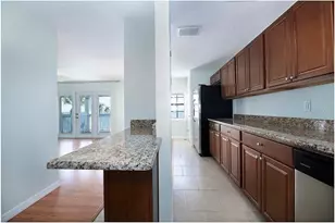 4858 Coquina Key Dr SE, Saint Petersburg, FL 33705 - Photo 17