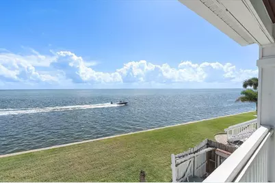 4858 Coquina Key Drive SE #D, Saint Petersburg, FL 33705 - Photo 5