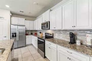 4290 Lana Ave, Davenport, FL 33897 - Photo 13