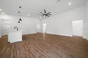 15095 Snowy Owl Ave, Weeki Wachee, FL 34614 - Photo 19