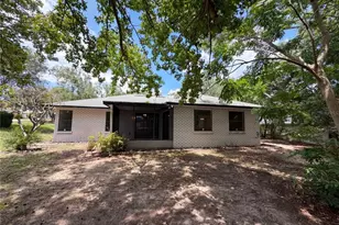 12620 Bay Hill Dr, Grand Island, FL 32735 - Photo 5