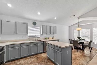 402 Delancey Drive, Davenport, FL 33837 - Photo 9