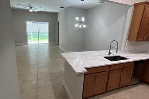 3635 Parkridge Cir, Sarasota, FL 34243 - Photo 3