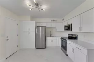 4328 Edgewater Dr, Orlando, FL 32804 - Photo 3
