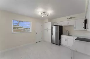 4328 Edgewater Dr, Orlando, FL 32804 - Photo 5