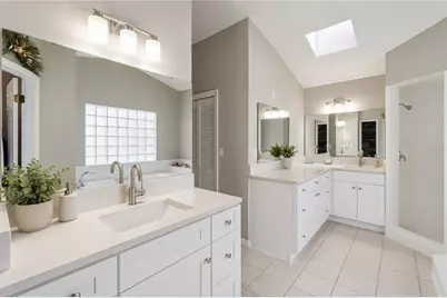 2827 Shadow Wood Court, Kissimmee, FL 34746 - Photo 23