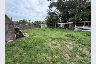 39215 Orient Avenue, Zephyrhills, FL 33542 - Photo 5