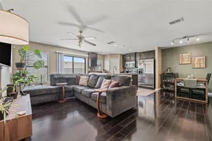 2220 Windsor Lake Cir, Sanford, FL 32773 - Photo 7