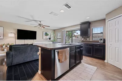 2220 Windsor Lake Circle, Sanford, FL 32773 - Photo 11