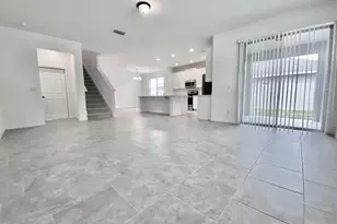 924 Avenal Ln, Davenport, FL 33837 - Photo 11