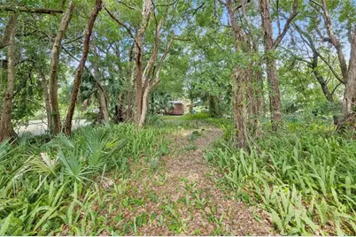 1318 Coletta Drive, Orlando, FL 32807 - Photo 5