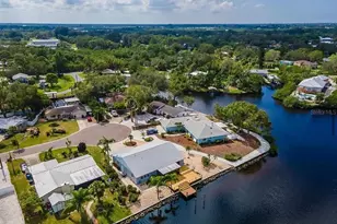 805 Leisey Cir, Ruskin, FL 33570 - Photo 1