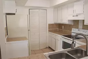 2527 Citrus Club Ln, Orlando, FL 32839 - Photo 3