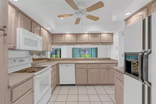 8237 Breeze Cove Ln, Orlando, FL 32819 - Photo 37