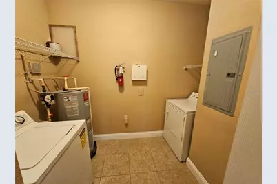 6151 Metrowest Boulevard #206, Orlando, FL 32835 - Photo 9