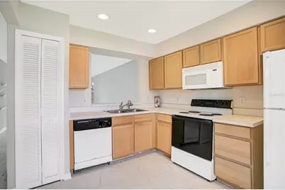 13324 Fairway Glen Drive #101, Orlando, FL 32824 - Photo 3