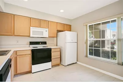 13324 Fairway Glen Drive #101, Orlando, FL 32824 - Photo 5