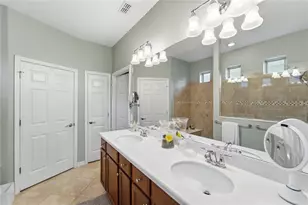 212 Granada Ln, Davenport, FL 33837 - Photo 31