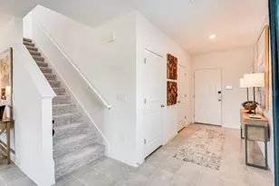 366 Cornerstone Dr, Groveland, FL 34736 - Photo 5