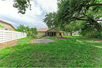 6101 55th Avenue Circle E, Bradenton, FL 34203 - Photo 13