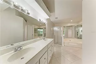 6101 55th Ave Cir E, Bradenton, FL 34203 - Photo 11