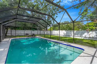 8732 Overlook Drive, Tampa, FL 33617 - Photo 3