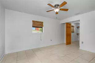 8732 Overlook Dr, Tampa, FL 33617 - Photo 31