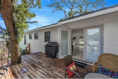 8732 Overlook Drive, Tampa, FL 33617 - Photo 17