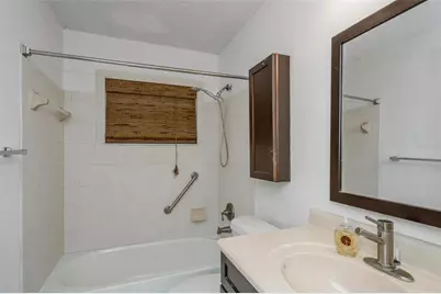 8732 Overlook Drive, Tampa, FL 33617 - Photo 25
