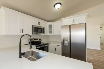 9501 Camden Hill Court, Tampa, FL 33615 - Photo 5