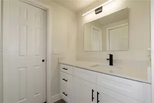 9501 Camden Hill Ct, Tampa, FL 33615 - Photo 21