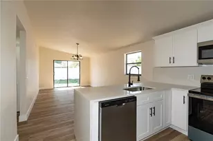 9501 Camden Hill Ct, Tampa, FL 33615 - Photo 7