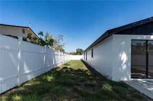 9501 Camden Hill Ct, Tampa, FL 33615 - Photo 39
