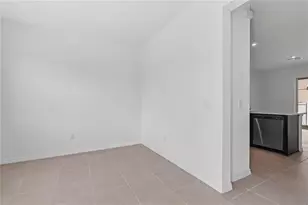 6256 Fairmont Ln, Palmetto, FL 34221 - Photo 3