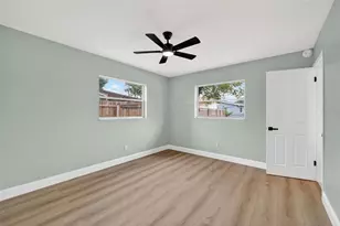 412 59th Ave Dr W, Bradenton, FL 34207 - Photo 13