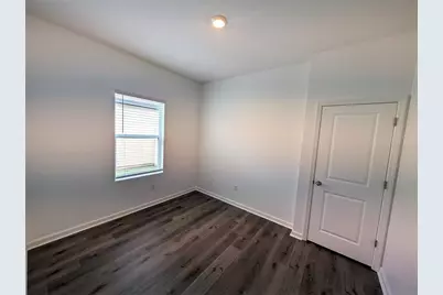34933 Daisy Meadow Loop, Zephyrhills, FL 33541 - Photo 11