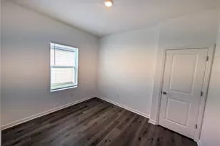 34933 Daisy Meadow Loop, Zephyrhills, FL 33541 - Photo 11