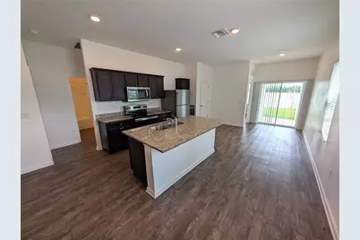 34933 Daisy Meadow Loop, Zephyrhills, FL 33541 - Photo 7