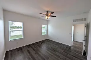 34933 Daisy Meadow Loop, Zephyrhills, FL 33541 - Photo 9