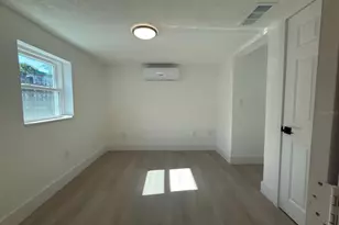 401 E Columbus Dr, Tampa, FL 33602 - Photo 9