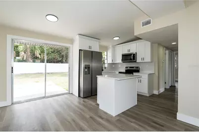 8325 Endive Avenue, Tampa, FL 33619 - Photo 7