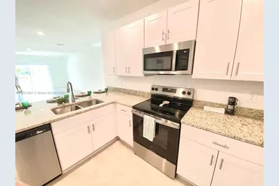 4799 Guinep Lane, Kissimmee, FL 34758 - Photo 9