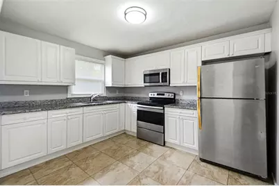2817 Hawthorne Street, Sarasota, FL 34239 - Photo 17