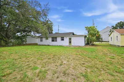 2817 Hawthorne Street, Sarasota, FL 34239 - Photo 45
