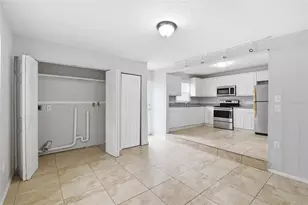 2817 Hawthorne St, Sarasota, FL 34239 - Photo 21