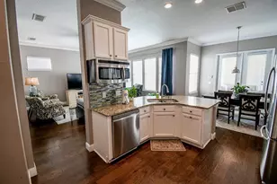 914 Waterside Dr, Celebration, FL 34747 - Photo 29