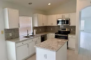 3269 Falcon Point Dr, Kissimmee, FL 34741 - Photo 5