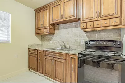 14918 Pinecrest Road, Tampa, FL 33613 - Photo 3