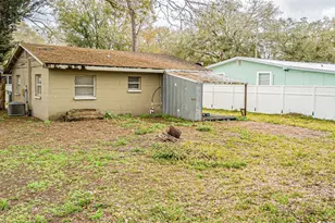 14918 Pine Crest Rd, Tampa, FL 33613 - Photo 9